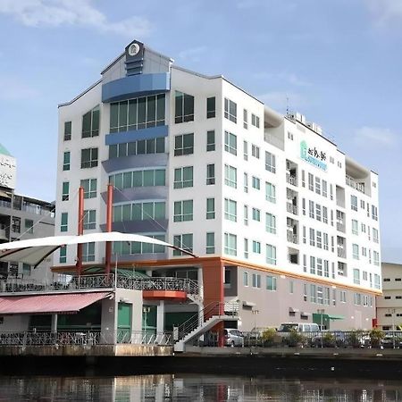 Plaza Sutera Biru Hotel Kuala Belait Екстер'єр фото