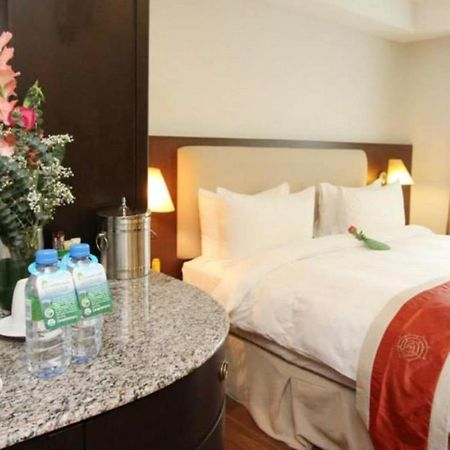 Plaza Sutera Biru Hotel Kuala Belait Екстер'єр фото