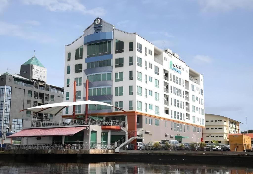 Plaza Sutera Biru Hotel Kuala Belait Екстер'єр фото