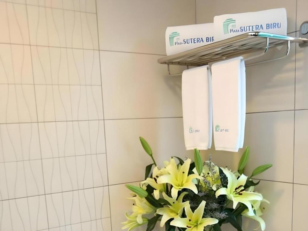 Plaza Sutera Biru Hotel Kuala Belait Екстер'єр фото